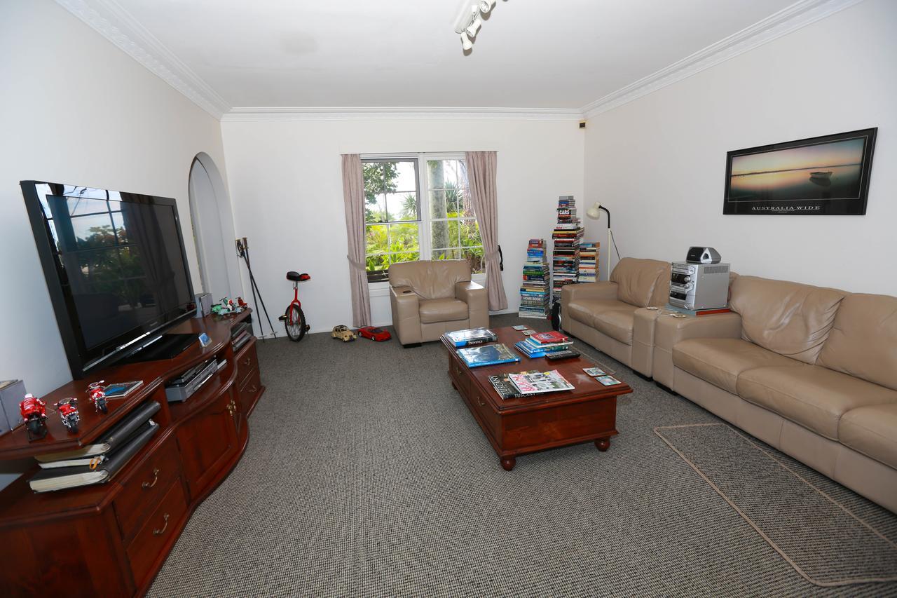 Palm Beach Bed & Breakfast ภายนอก รูปภาพ